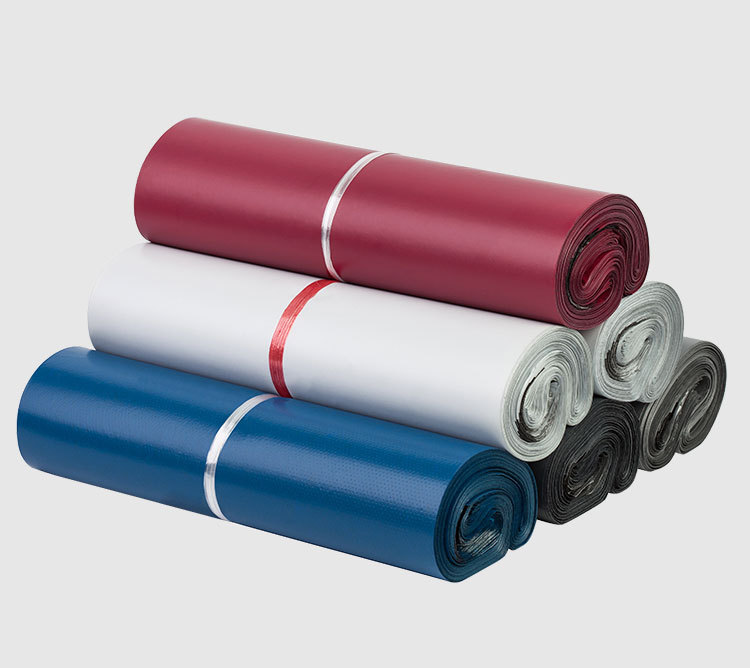 Zeal X presenta bolsas Poly Express: redefinición de soluciones de embalaje eficientes y sostenibles