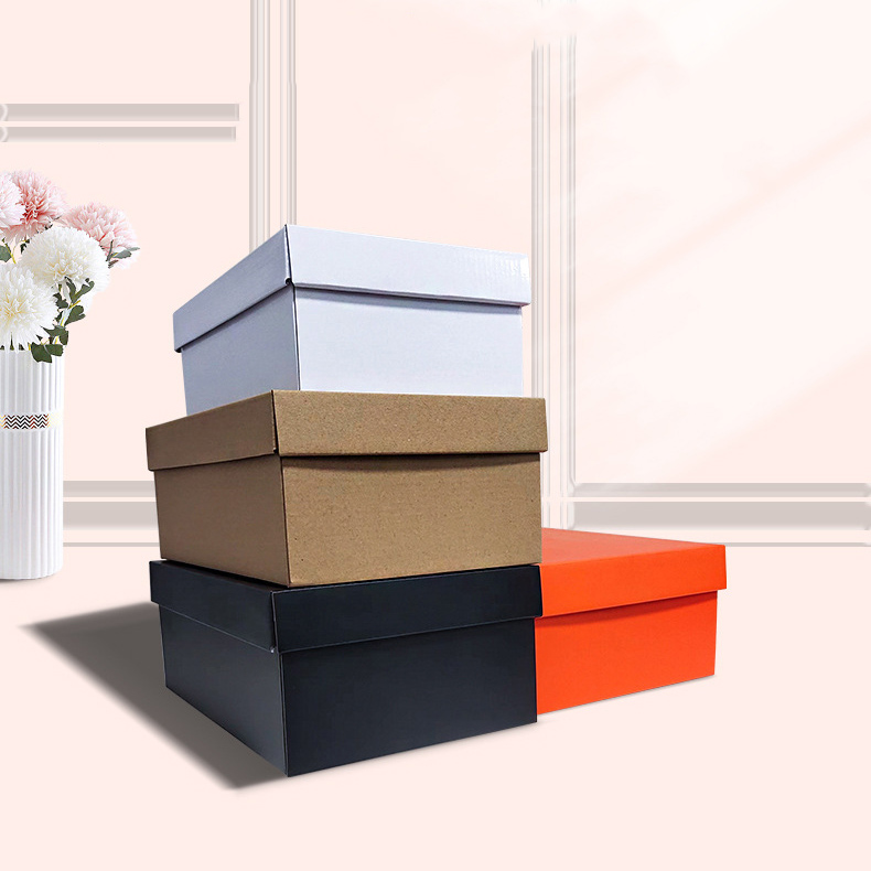 Caja con tapa y base